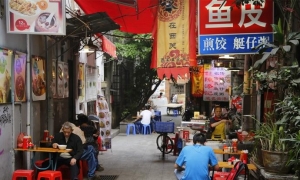 广州街头的“十大小吃”，能被称为美食之都，真的名不...