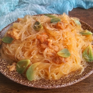 腊八蒜炒肉末粉丝