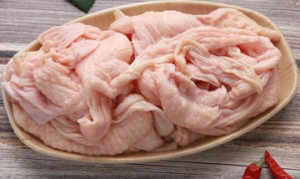 鸡皮 虾丸鸡皮汤、爆炒鸡杂、鸡汁西兰花、铁板串烧、酸笋鸡皮汤、烤鸡皮 ... ...