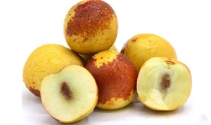 冬枣 银耳炖梨 巧克力淋面水果蛋糕 三色水果泥