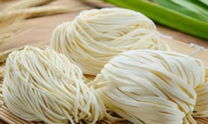 面条 猪排热汤面 蕃茄牛肉面 煎焖面 茄子焖面