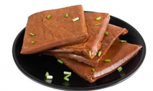 茶干 韭菜盒子 香肠焖饭 茶干鸡丁 炒三色茶干