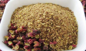 花椒粉 黄瓜汁凉粉 蒜蓉马齿苋  豆干香菇酱